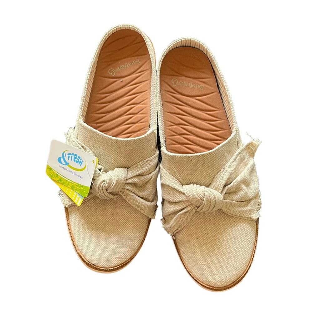 NWT Baretraps slides